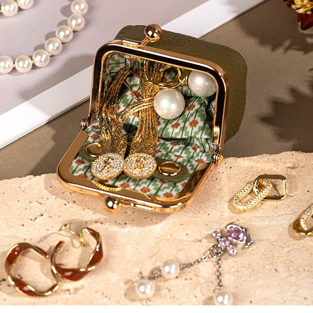 Pelora Mini Clutch Jewelry Case